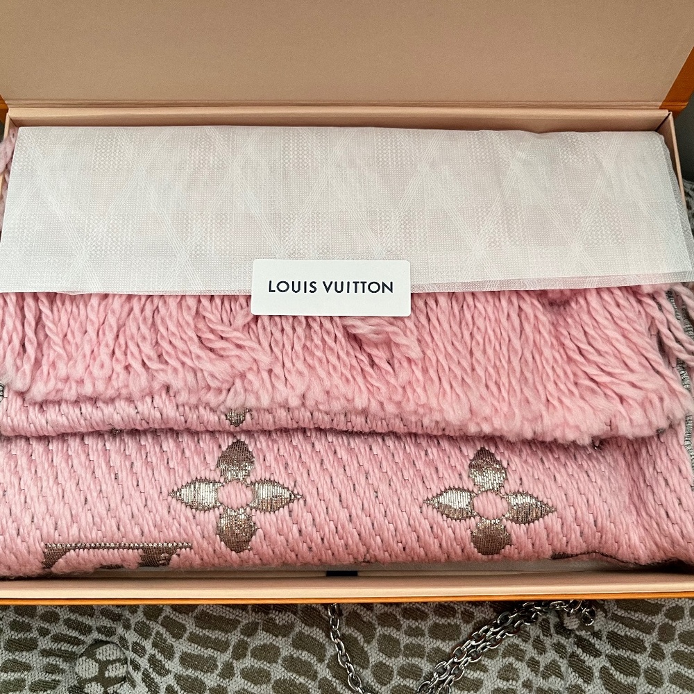Authentic LV wool monogram scarf-brand new